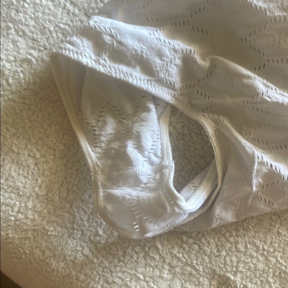 XOXO Bodysuit - Picture 7 of 7
